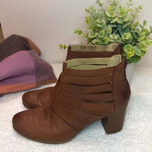 Josef Seibel Brown Leather Strappy Cutout Booties Size 9 Stacked Heel - Picture 1 of 12
